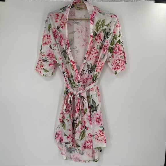Show Me Your Mumu Brie Robe Gardens Of Blooms Pink One Size OS - Picture 11 of 12